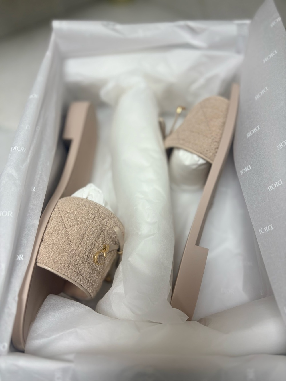 Dior Beige Quilted Trench Spongy Cannage - Picture 4 of 9